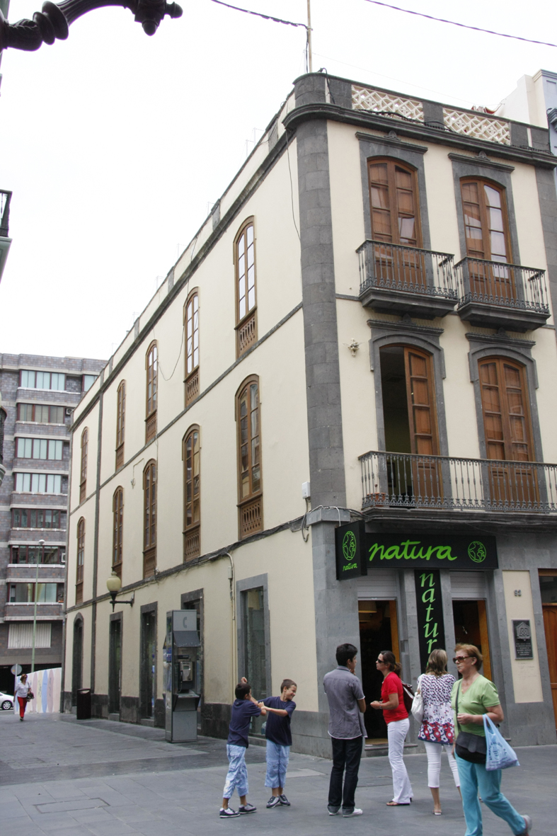 DEPENDENCIAS COLEGIALES